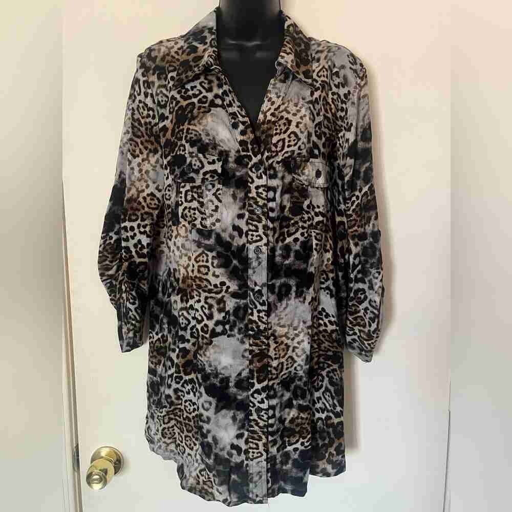 Leopard Print Button-Front Tunic Shirt - Brown/Bl… - image 1